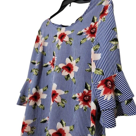 Faith and Joy Top For Women Size Large Blue Floral Lightweight Bell Sleeve - Picture 9 of 9
